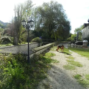 Hébergement de vacances Des Sapins Roses, Montaigu-de-Quercy